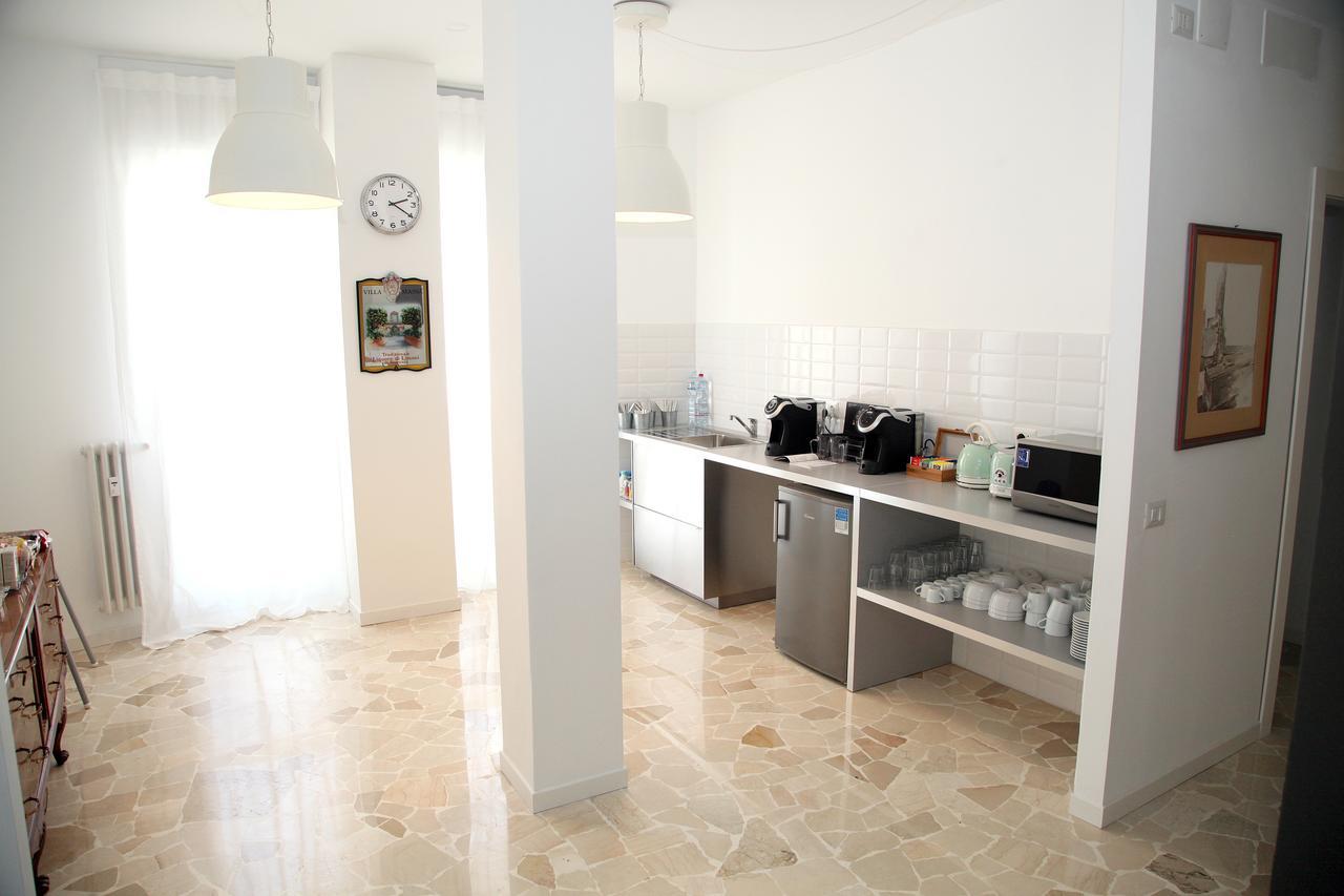 Torregiardino Bed & Breakfast อับเบียเตกรัสโซ ภายนอก รูปภาพ